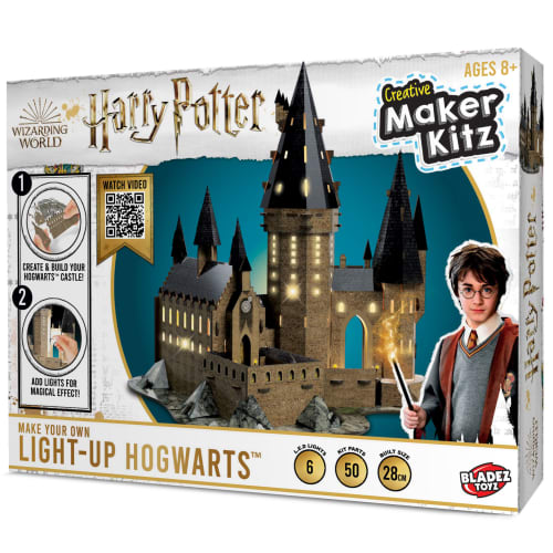Se Harry Potter byggesæt - Hogwarts med lys hos Coop.dk